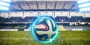 乌帕梅卡诺或将留队！拜仁接近与其续约，巴萨皇马引援希望落空